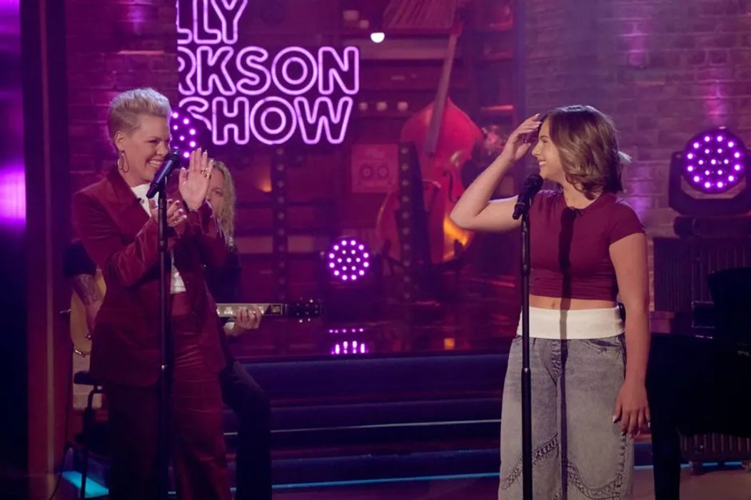 pink-willow-kelly-clarkson-show-2026-billboard-1800