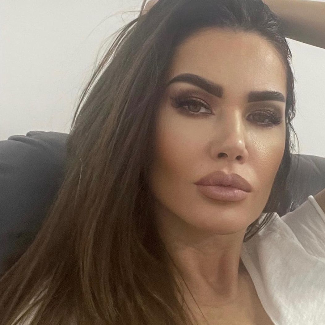 Oana Zavoranu 1