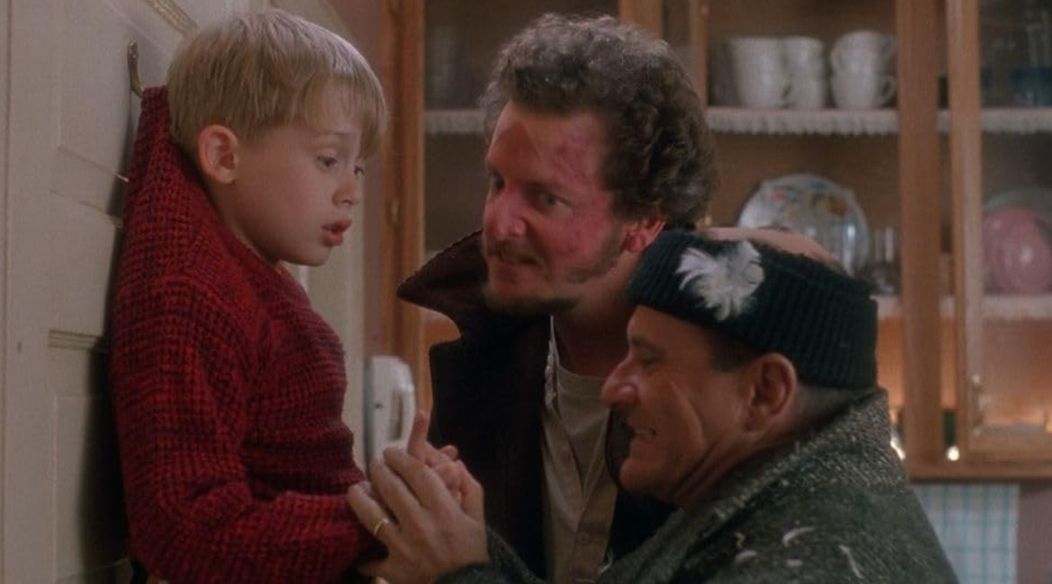 home alone scena