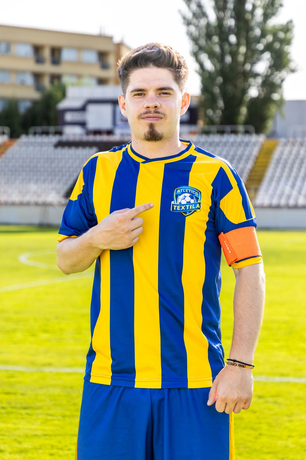 Costi Max - personaj Dani (1)