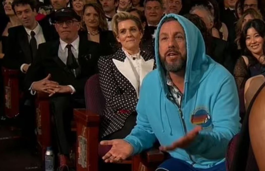 adam sandler-imbracat