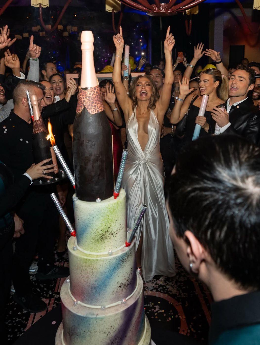Nothing like ringing in 2026 with my coconuts on stage and being surrounded by the people that I
