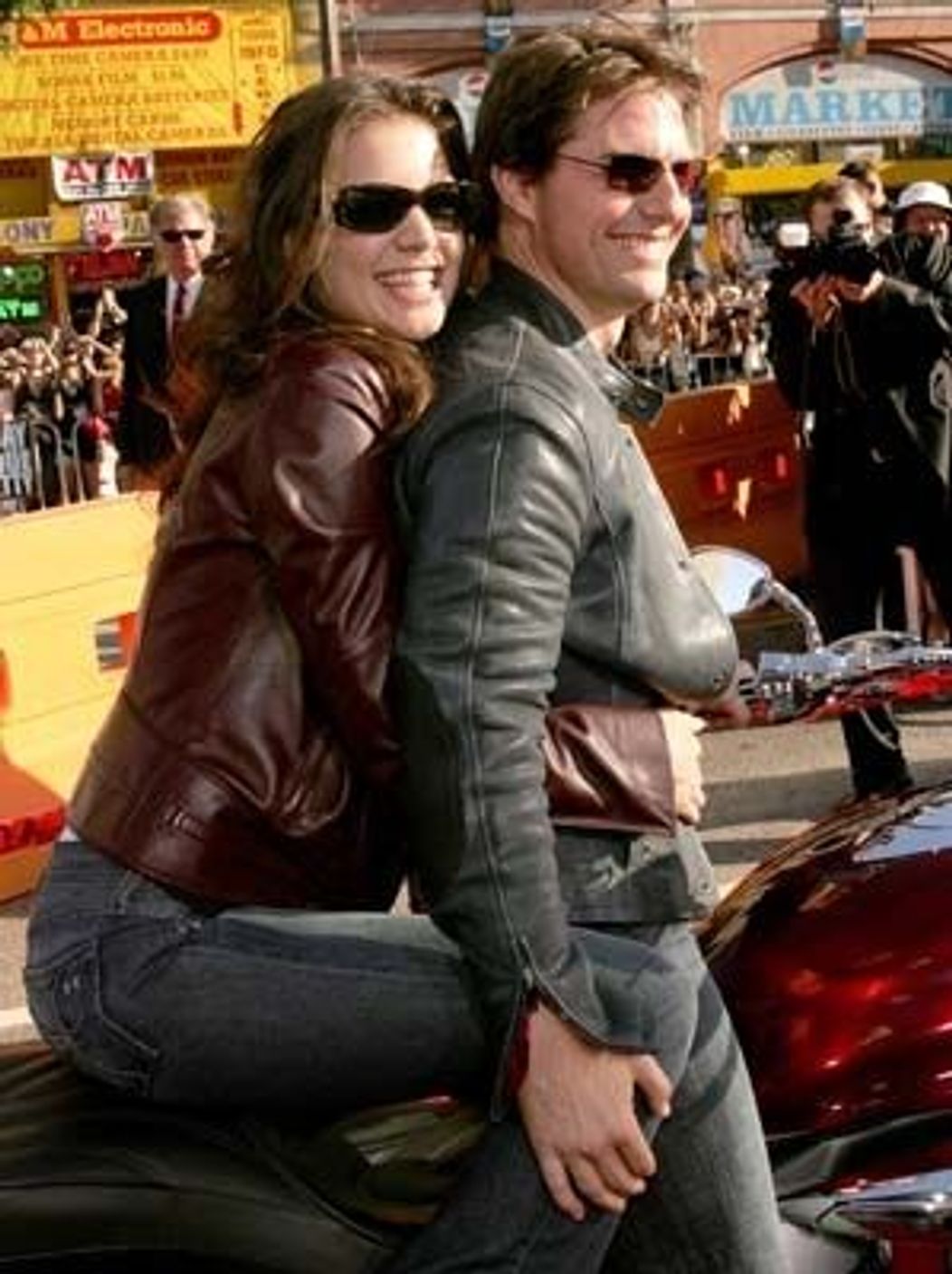 Tom Cruise si Katie Holmes