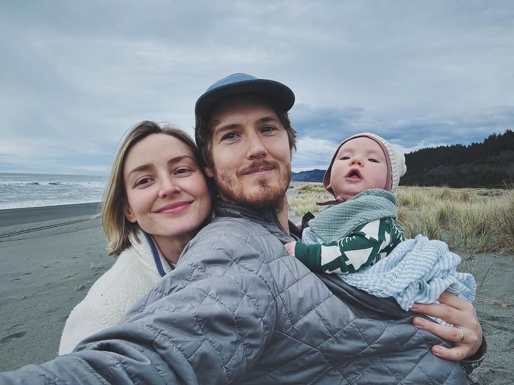 🌲 🌊 👨_👩_👦