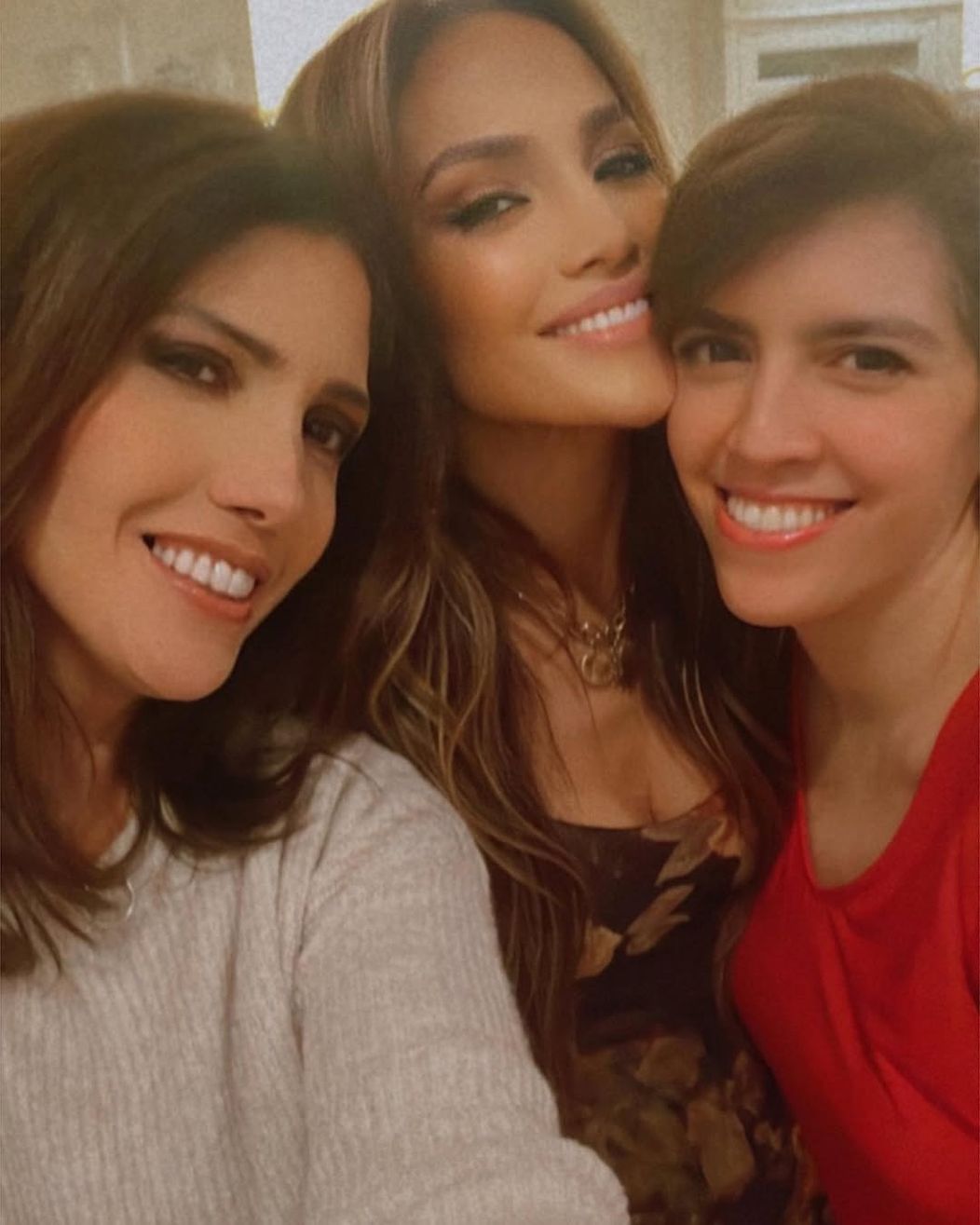 Instagram vs. Reality - Thanksgiving 2022 sister edition… (3)