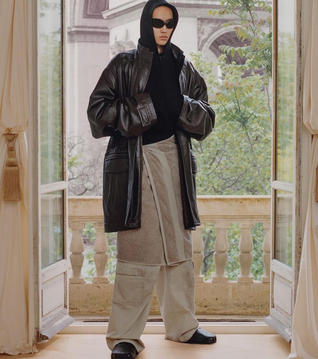 balenciaga-towel-skirt---2