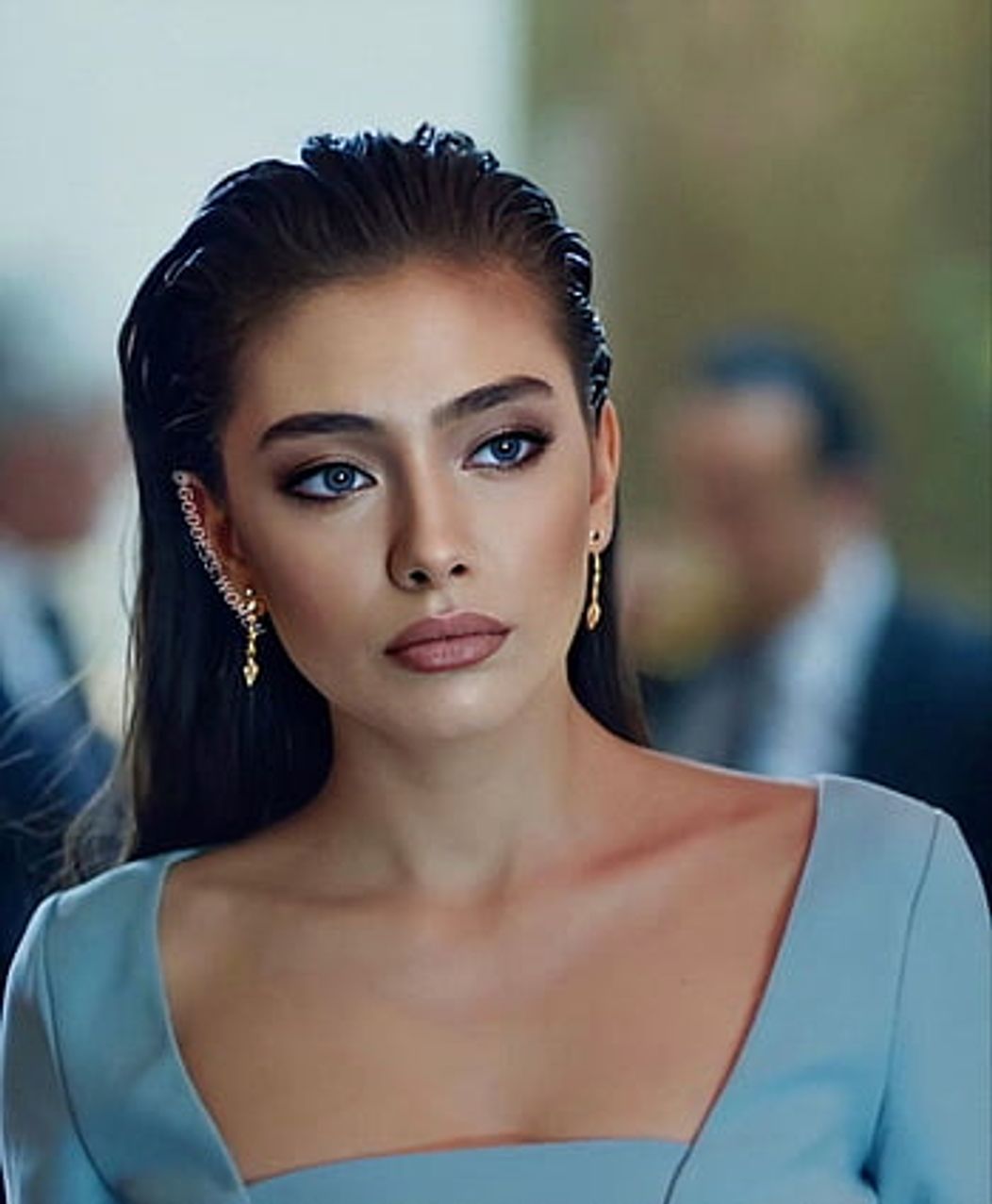 desktop-wallpaper-neslihan-neslihan-atagul-thumbnail
