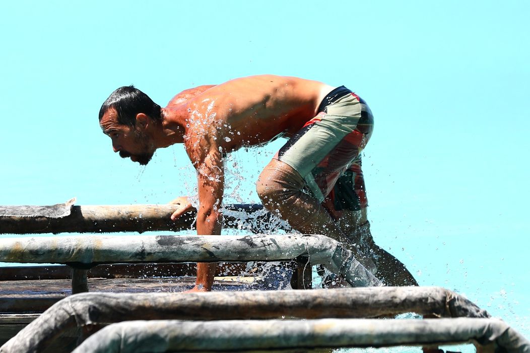 thumbnail_Vasile Petrovschi la Survivor Romania