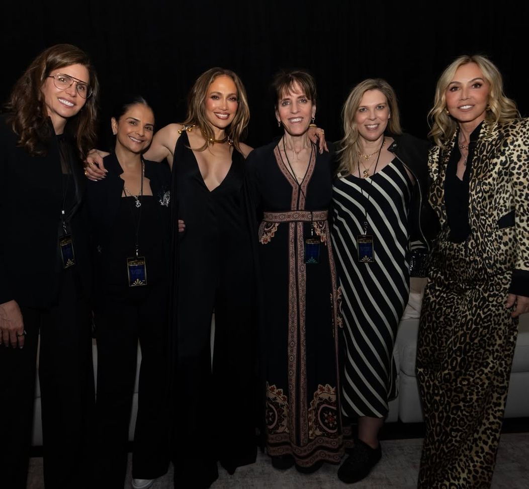 What a show - @jlo Las Vegas was a full house - and Jennifer was incredible ❤️👑⭐️💃 forever one (2)