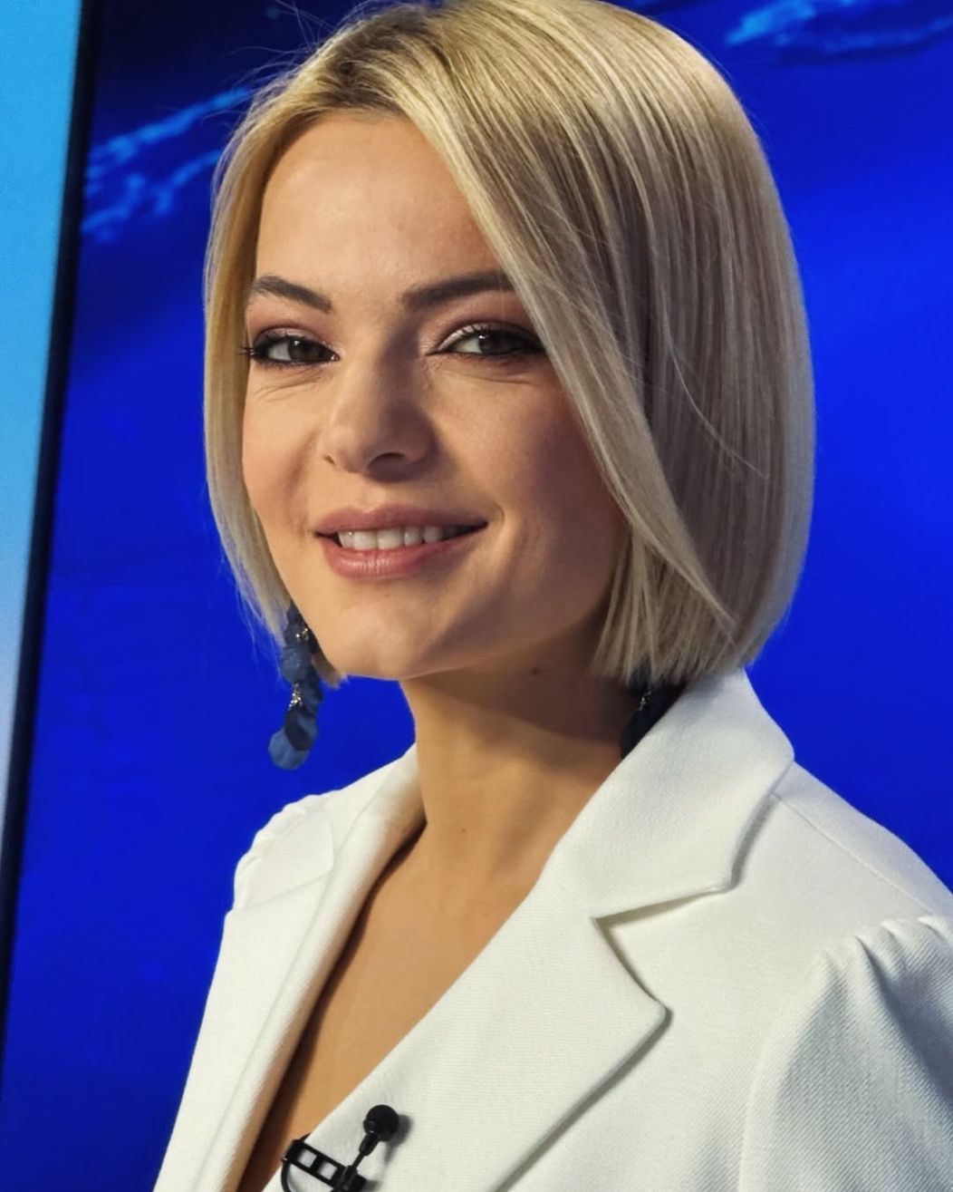 Voi alege mereu bunătatea, chiar și atunci când e mai ușor să răspund cu judecată.Aleg toleranța. Înainte să arăt cu degetul, mă voi uita către mine.Alege decența în locul ocării. Alege cuvintele care zid (1)