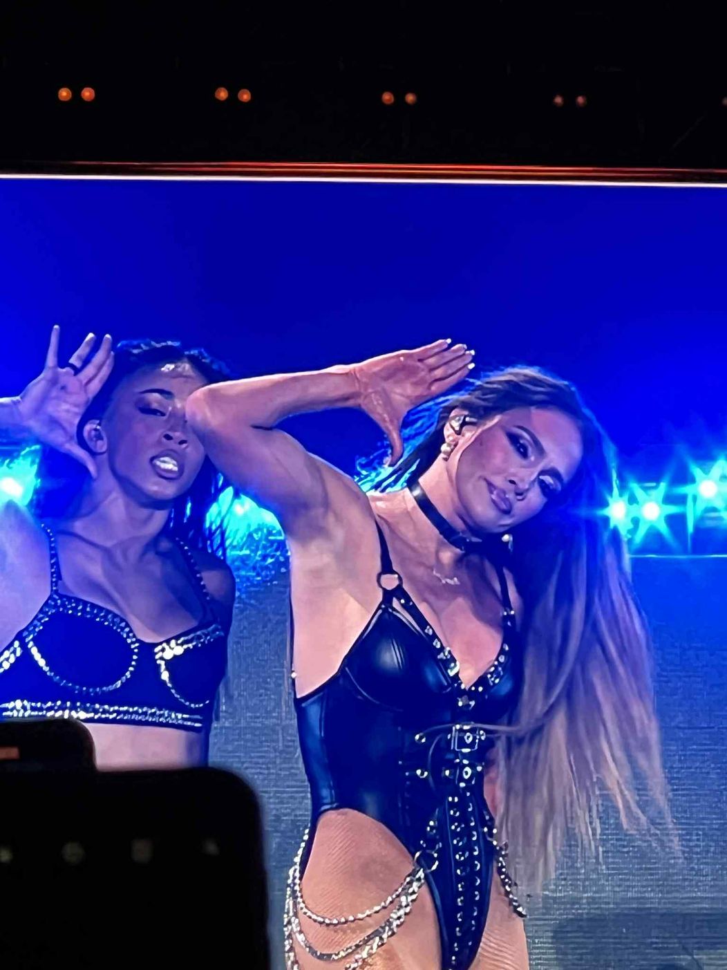 jennifer lopez romania (4)