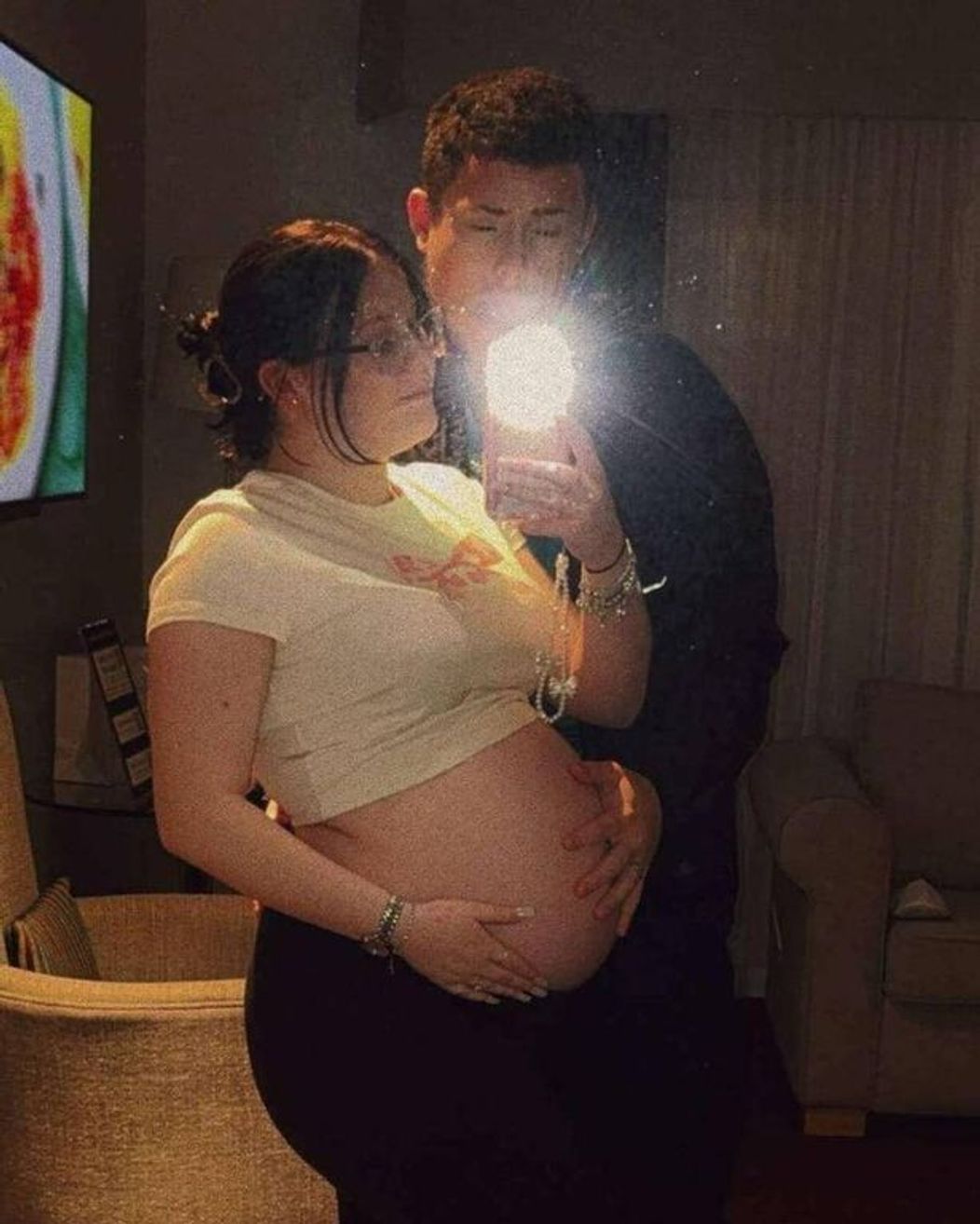 2_Healthy-first-time-mum-19-and-newborn-baby-tragically-die-hours-apart