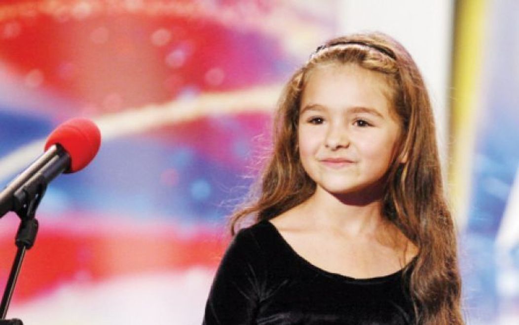 Rebeca Maria Neacșu de la Românii au talent 