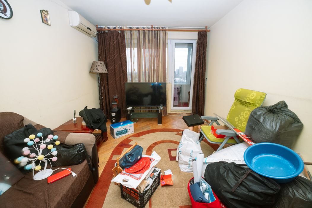 Visuri la Cheie, 15 aprilie 2026. Cum arată apartamentul în care locuiește Dani. Camera în care dormea tatăl lui îi stârnește multe amintiri dureroase și a fost transformată în depozit „E greu să intre acol (19)
