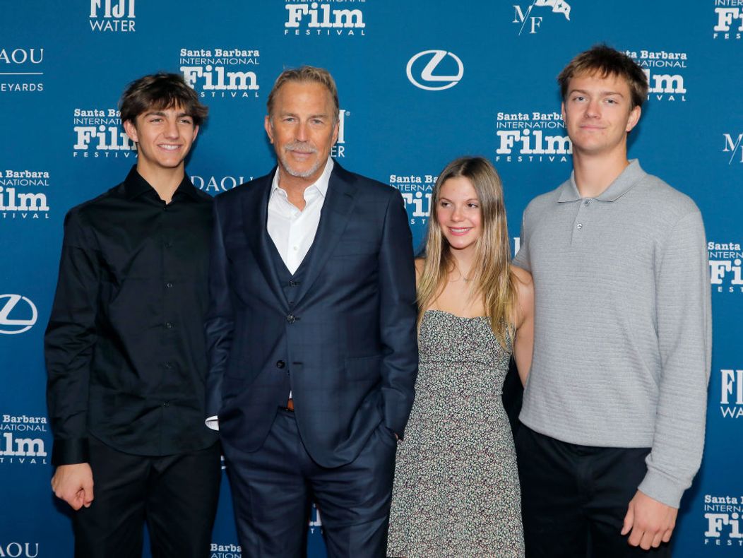  Kevin Costner si copiii săi