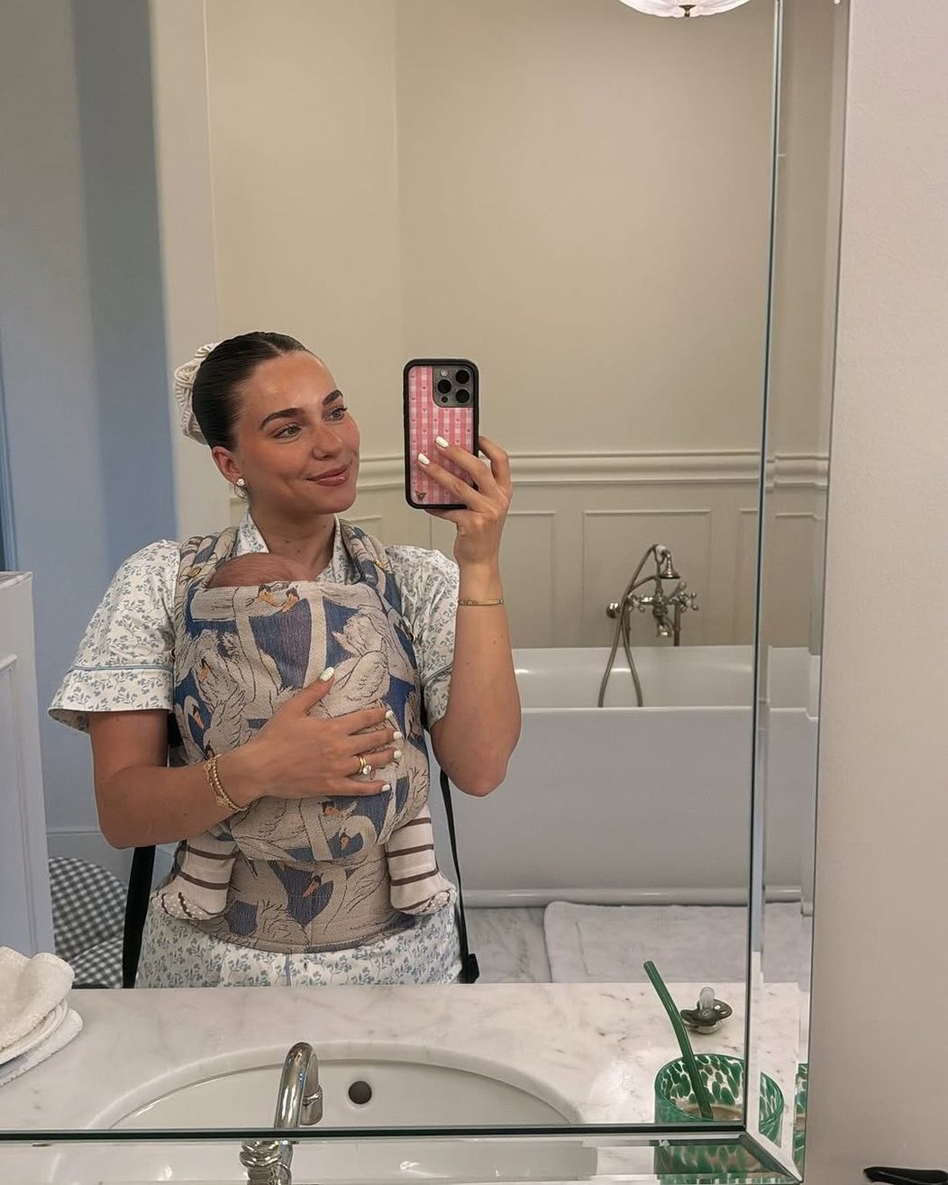 Fiul de doar trei ani al unei influencerițe a murit (11)
