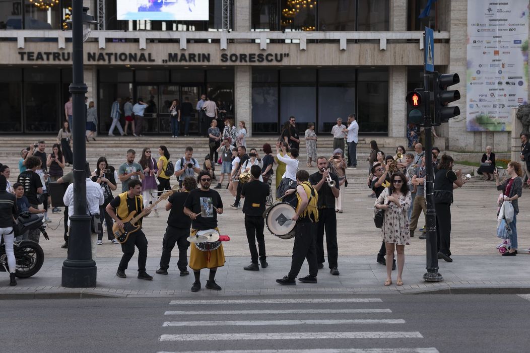 30 mai - Rusty Brass_Alber Dobrin