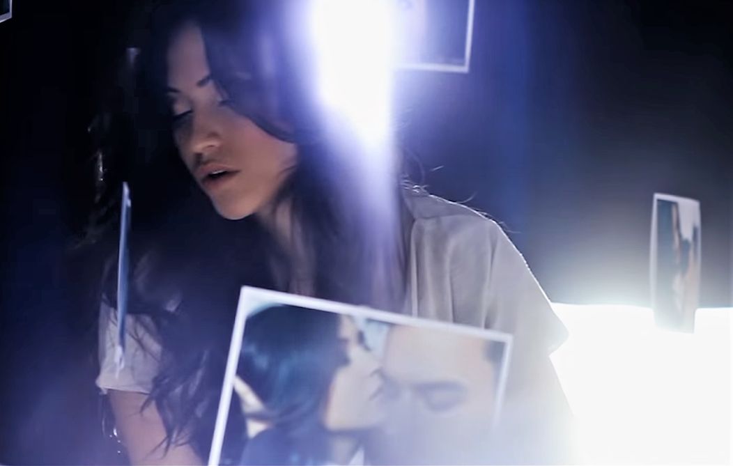 Irina Rimes, Irina Remesh, IRRA, Iluzii desarte. FOTO: YouTube/KobzzonLab