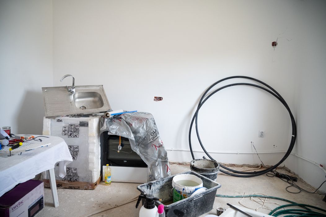 Echipa ajunge la casa începută de Titica, în Bragadiru. Arhitecții sesizează, deja, primele probleme. „Totul a pornit de la o sch (17)