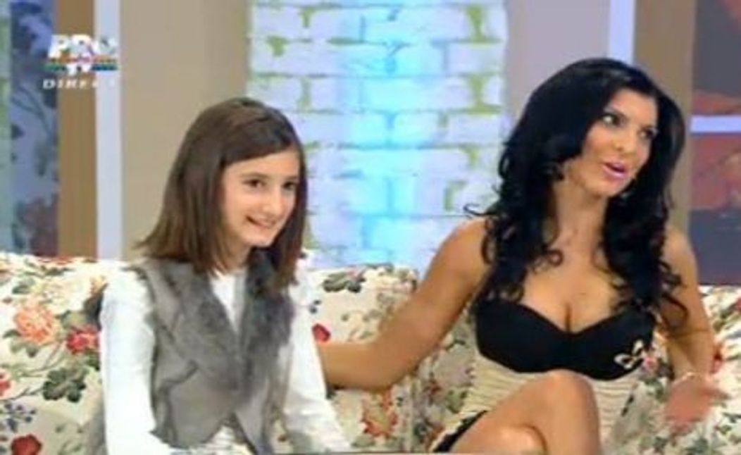 Andreea Tonciu si sora ei, Lorena