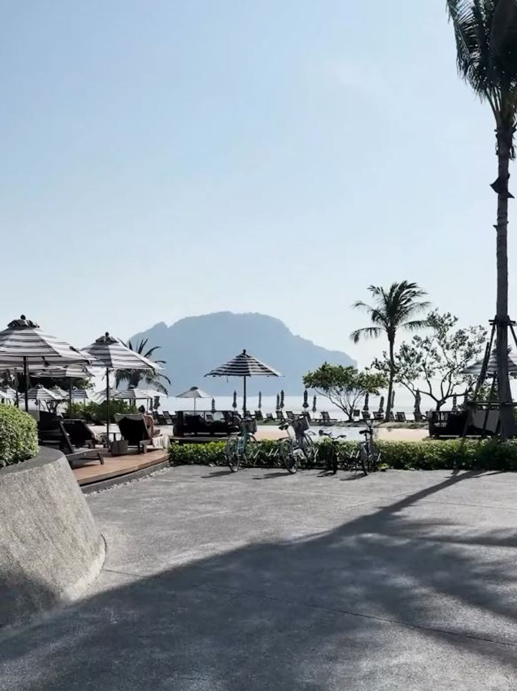 plaja in bali resodf