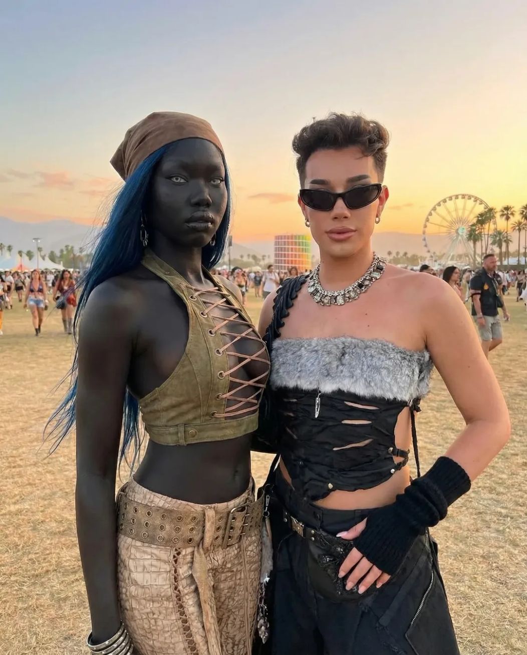Day oneeee 🖤 #coachella #dayone #coachella2026 #ootd (2)