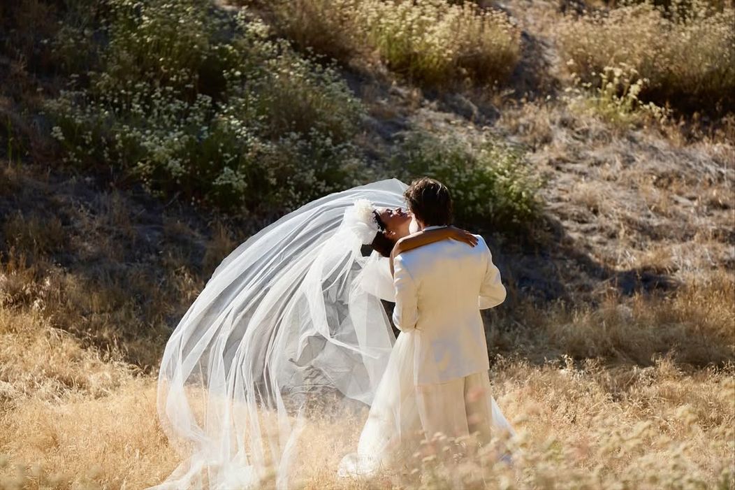 @chalet_tournesol by @valerie_von_sobel 🕊️Bryant and I decided to get married at the Chalet for (6)