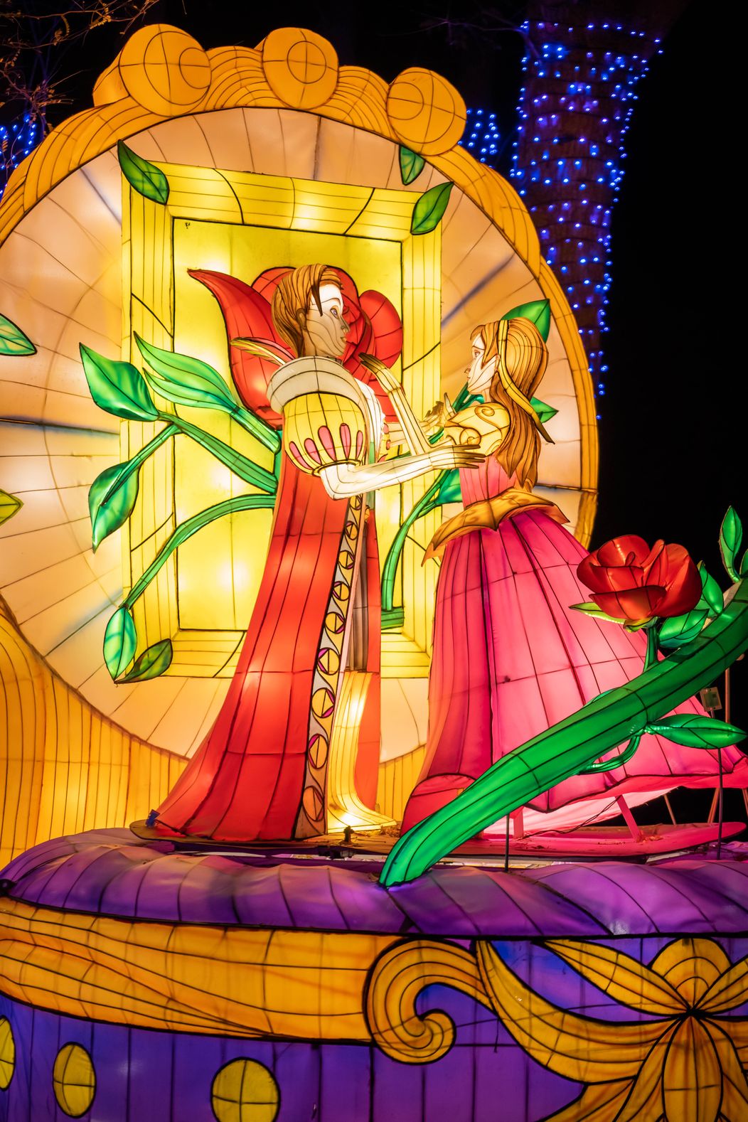 GARDEN OF LIGHTS-280
