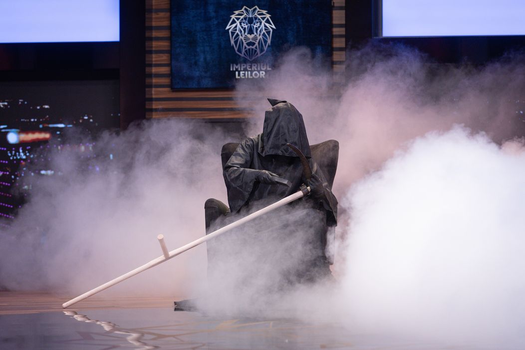 Moartea - pe set Imperiul Leilor