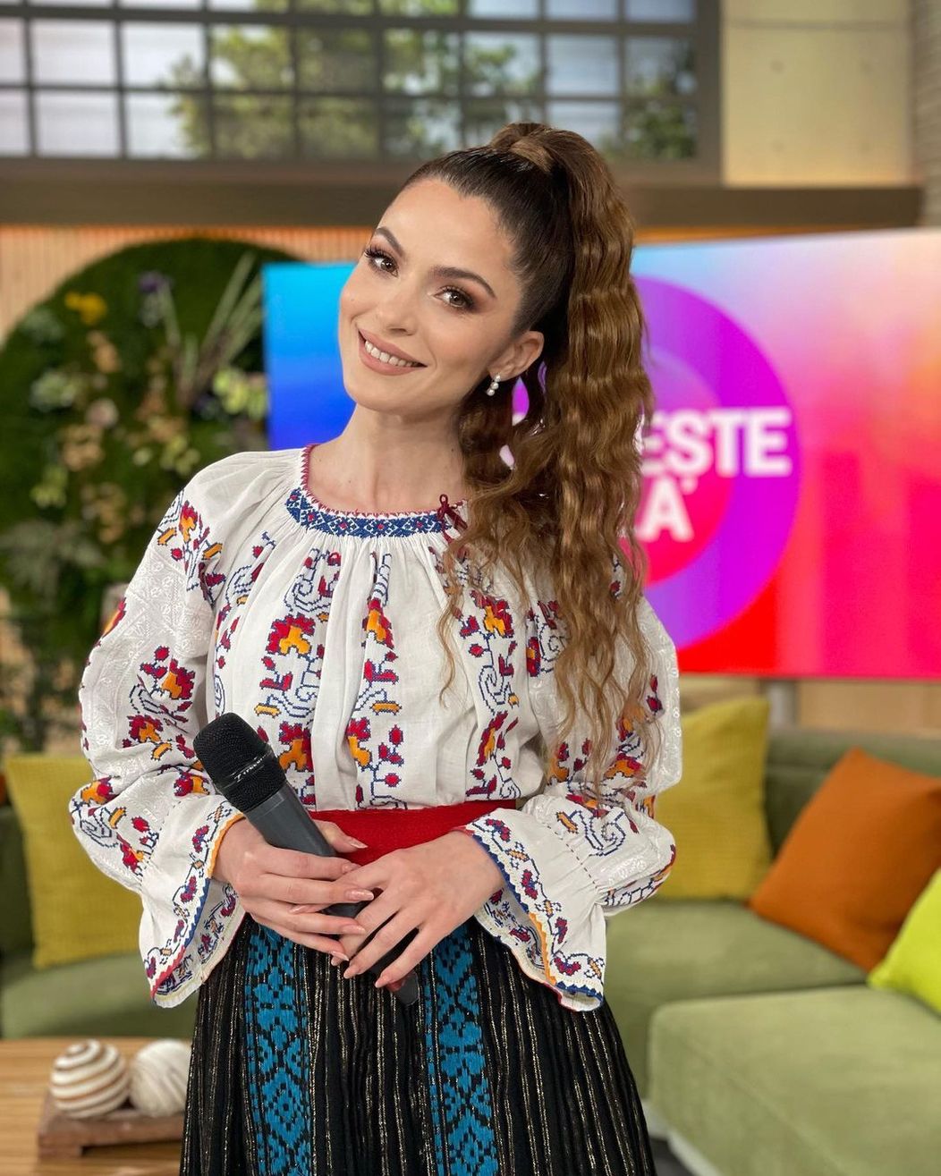 Raluca Diaconu, sora lui Theo Rose 