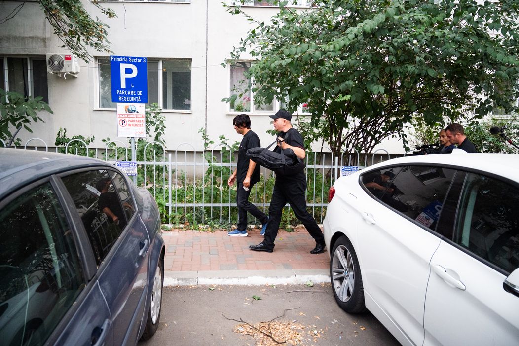 Șef sub acoperire, 21 noiembrie 2024. Șeful sub acoperire începe prima zi de muncă în calitate de livrator, la una dintre locațiile companiei. Acesta îl cunoaște pe Eugen Ene, livratorul c (8)