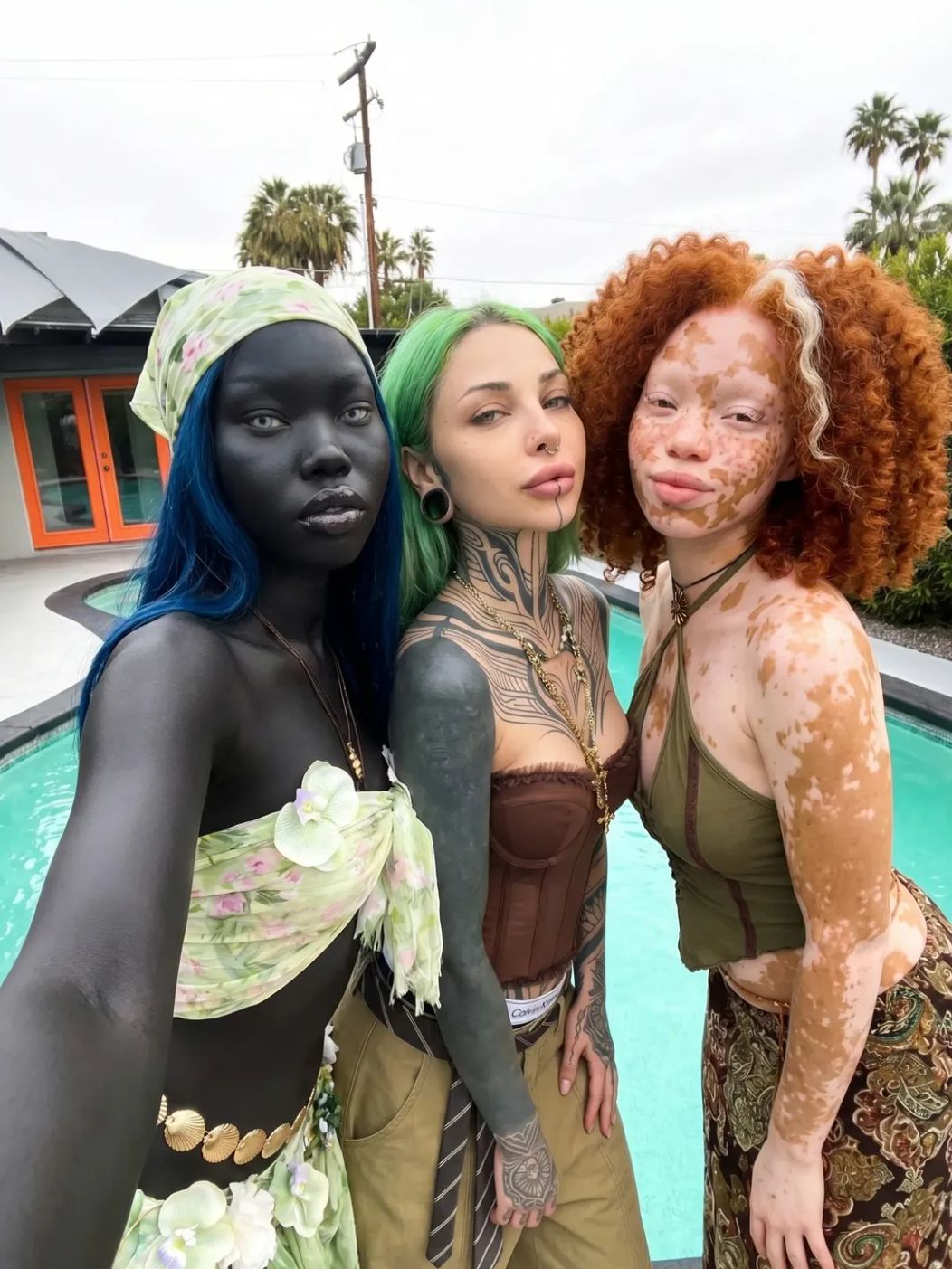 Chellyyy day 3 with my girliesss 🖤 #coachella2026 #daythree #ootd