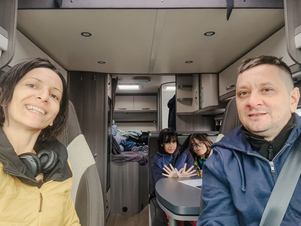 octavian strunilă cu familia in vacanta