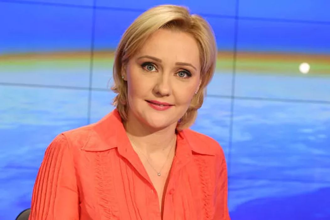 Cum-arata-Elena-Lasconi-acum-30-de-ani.-Primarul-din-Campulung-facea-ravagii-cu-frumusetea-sa-6