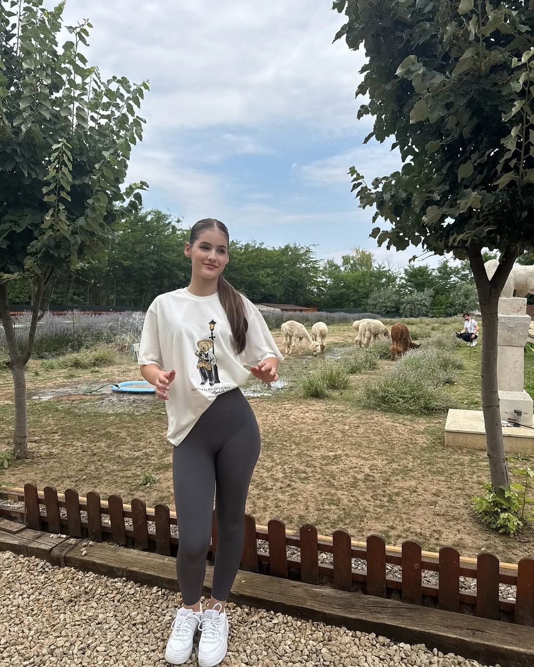 in looove🦙🤍 had the best time @thetribealpacaretreat !✨ (2)