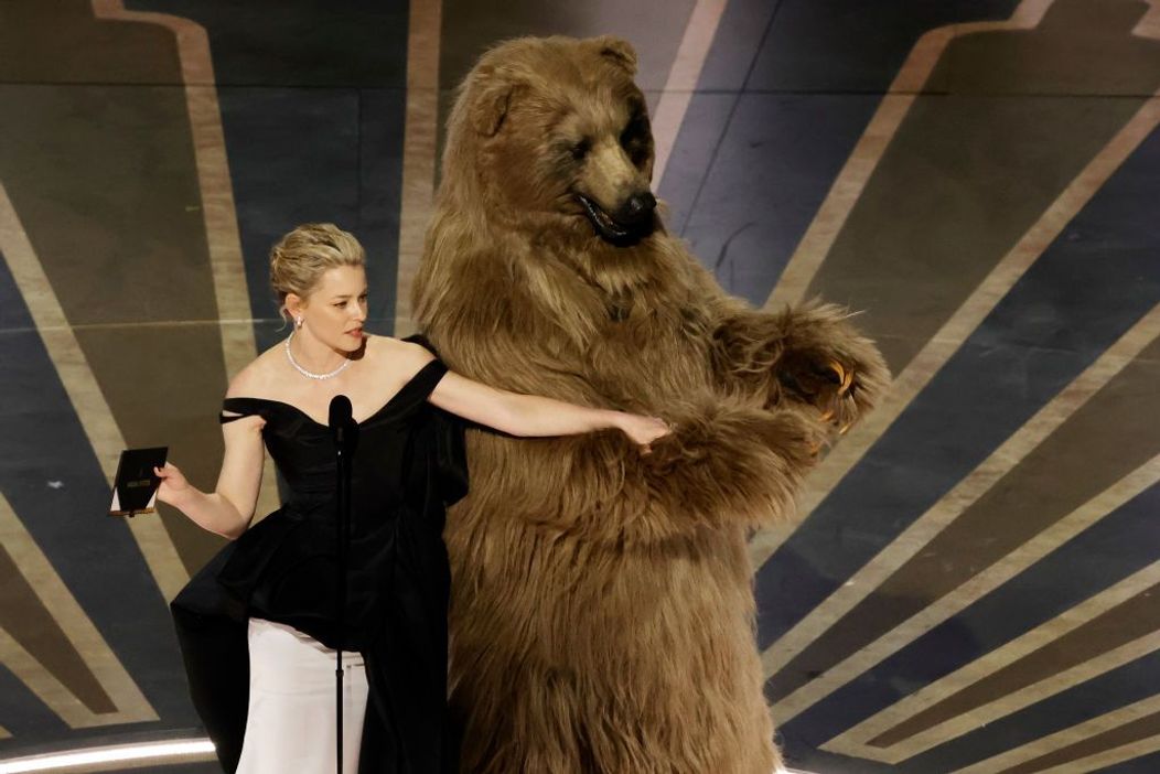 Elizabeth Banks, Cocaine Bear