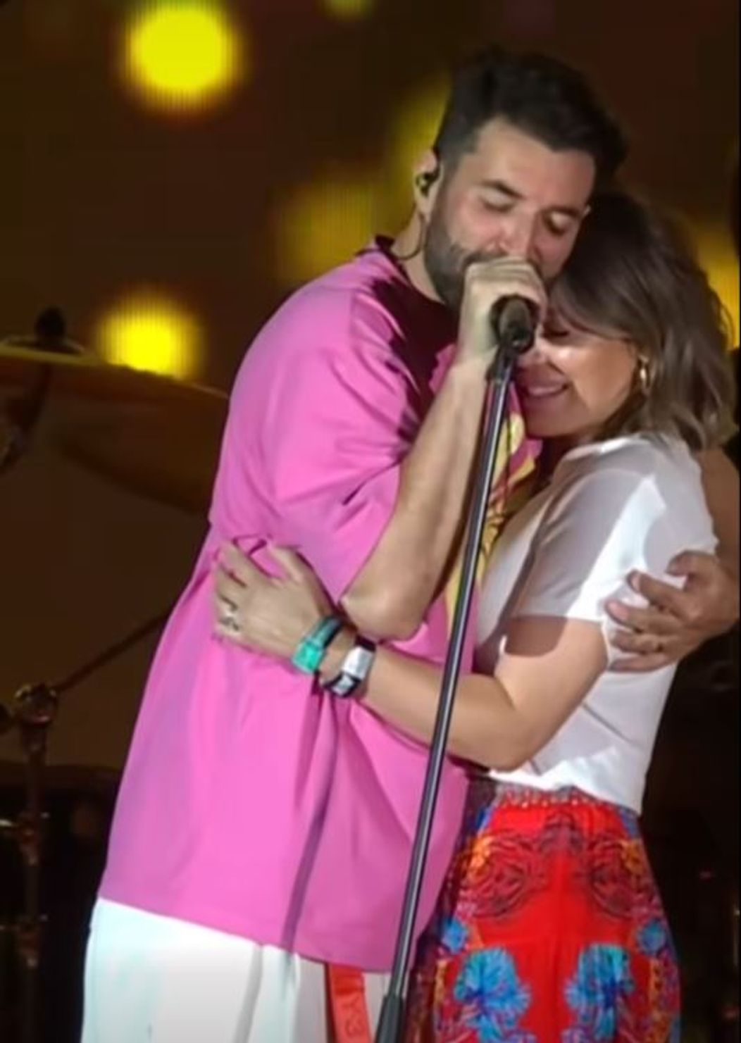 smilica ginadfsdf