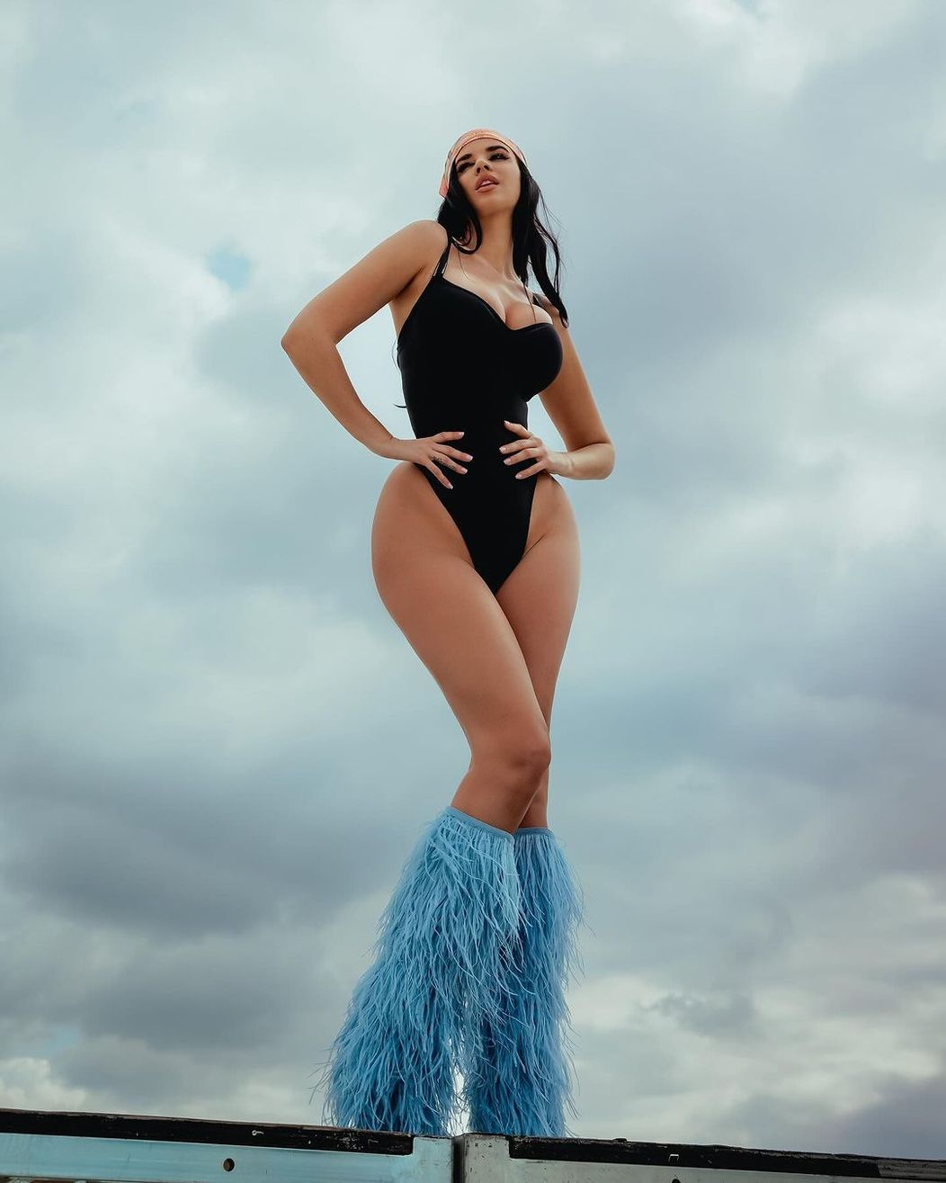 Ivana Knoll (32)