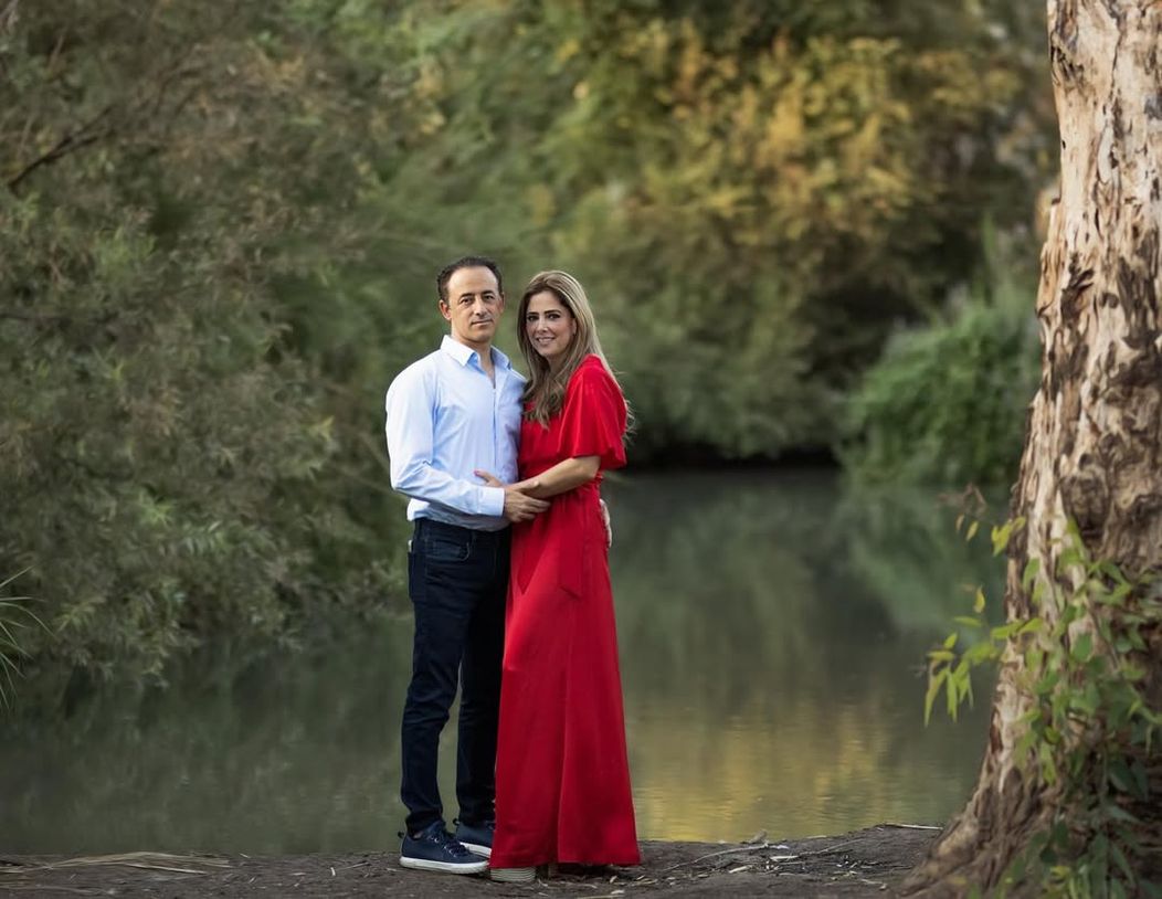 שנה טובה ומתוקה מהמשפחה שלנו אליכם!!מקבלים את פני שנת תשפ״ד ומאחלים לכולם שנה שלבריאות, פרנסה בשפע, פרי בטן, זוגיות טובה, שמחה צמיחה והגשמה תודה רבה לרחלי הצלמת המוכשרת על הסבלנות והמקצועיות היה לנו כיף ו (1)