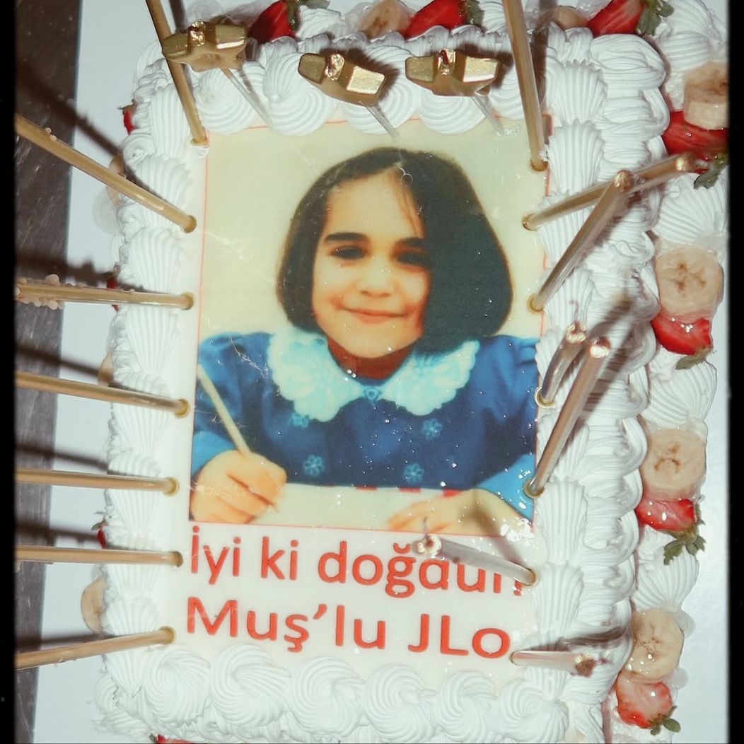 🎈 (3)