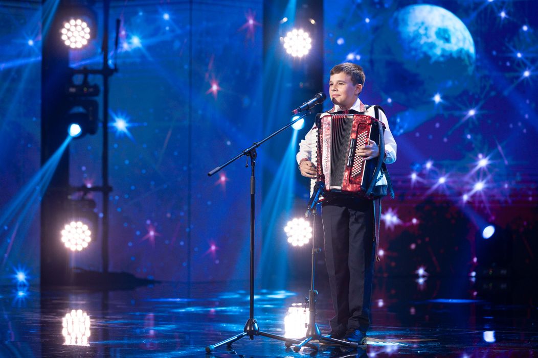Adrian Bradu (4)