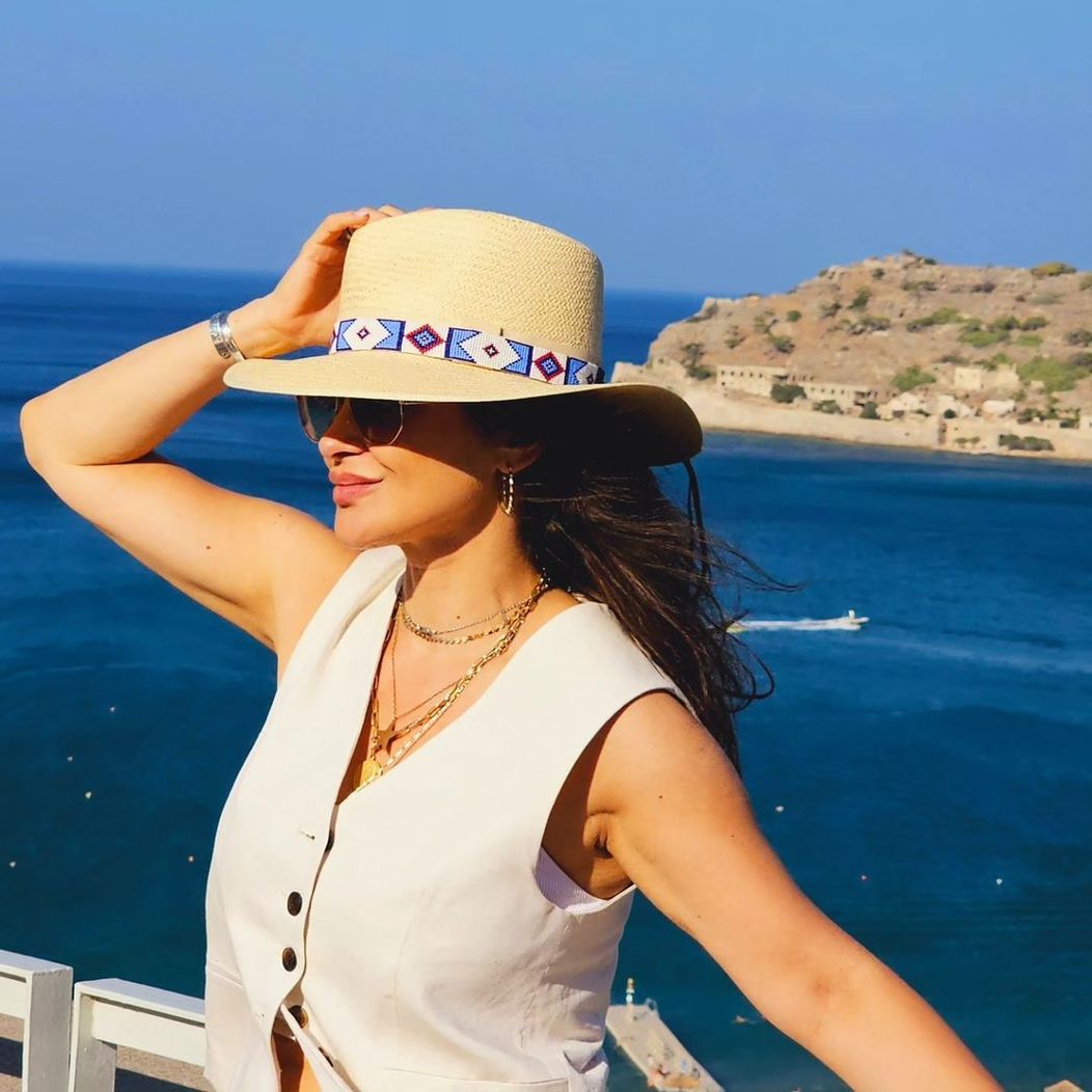 Monica Bîrlădeanu în Creta, Grecia 