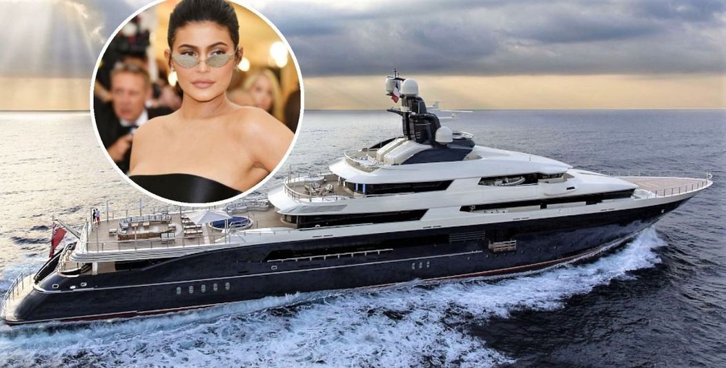 Kylie Jenner pe iahtul Tranquility. FOTO: yachtcharterfleet.com