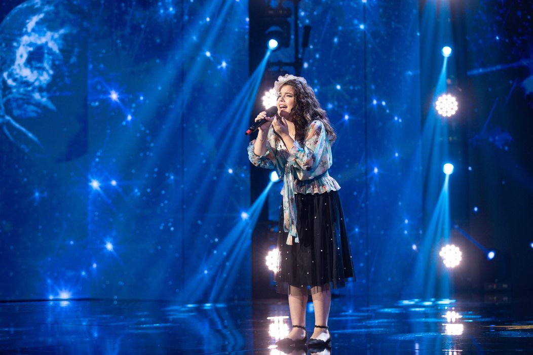 Raluca Bălășoiu (6)