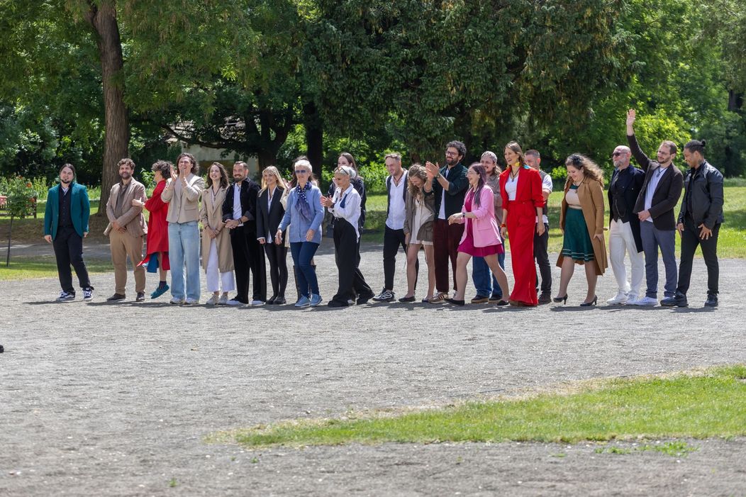 thumbnail_TRĂDĂTORII (3)