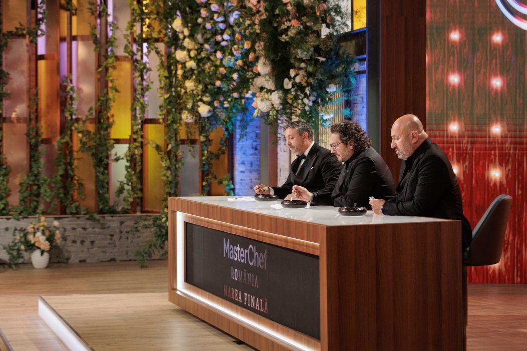 Finala MasterChef România, 16 decembrie 2025. Începe ultima degustare a sezonului. Cosmina Boboc, Florentin Drăgoiu și Ștefan Măchiță, ultima șansă de a-i impresiona pe cei trei chefi „Nu am înțe (4)