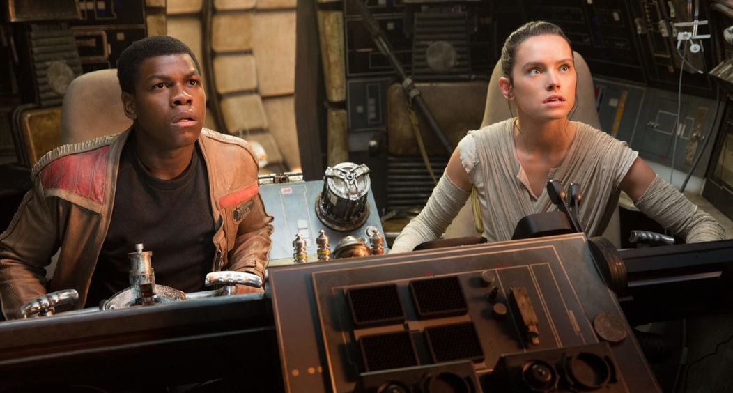 Daisy Ridley, John Boyega Sursa Foto: wall.alphacoders.com