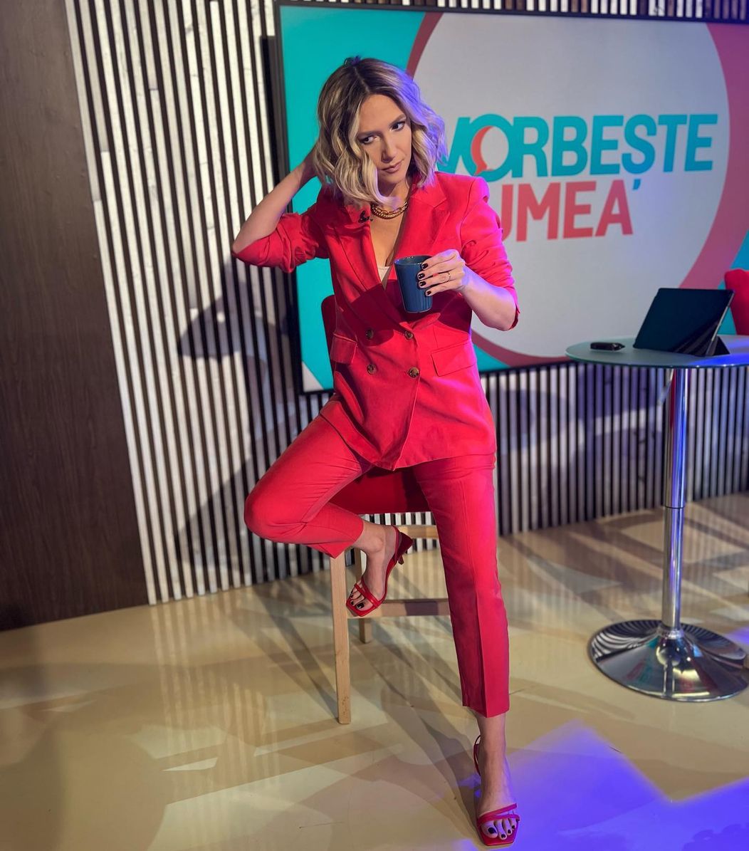 Adela Popescu 5