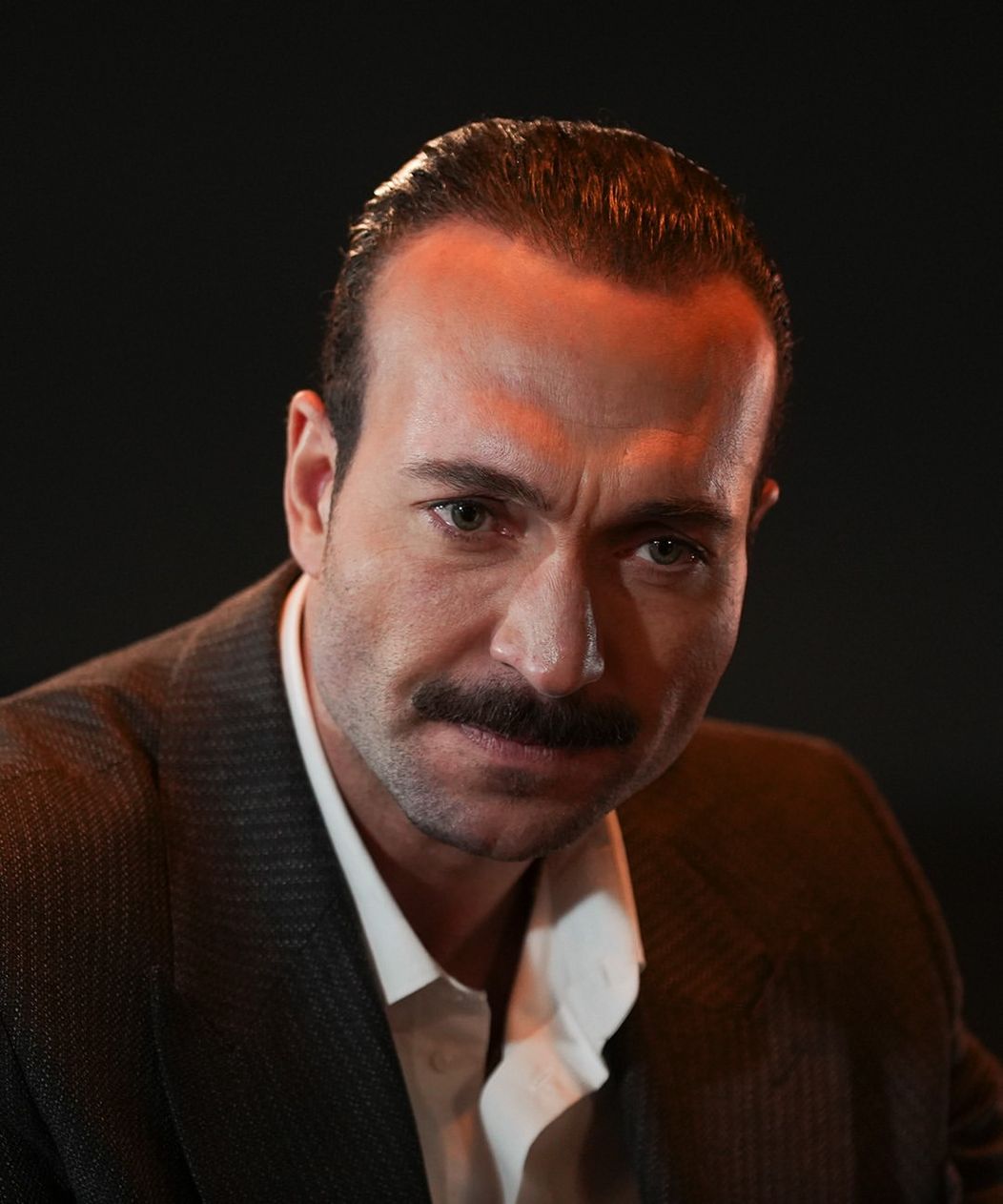 Bizim anlık duygu değişimlerinin temsili Kadir. 🤓#EşrefRüya yeni bölümüyle çarşamba 20.00’de #K (1)