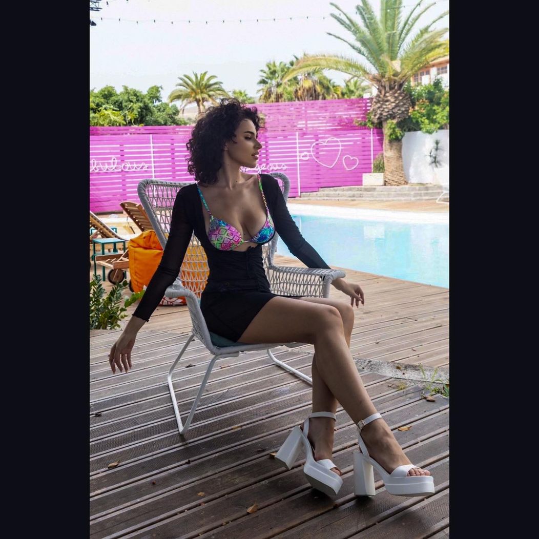 ada de la love5